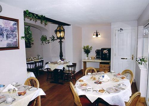 Nonsuch Park Hotel Epsom Ngoại thất bức ảnh